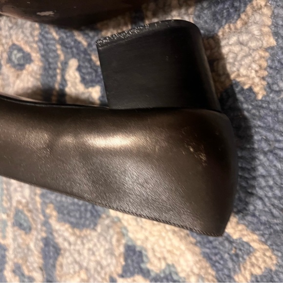 EUC Salvatore Ferragamo Heels - Picture 2 of 7